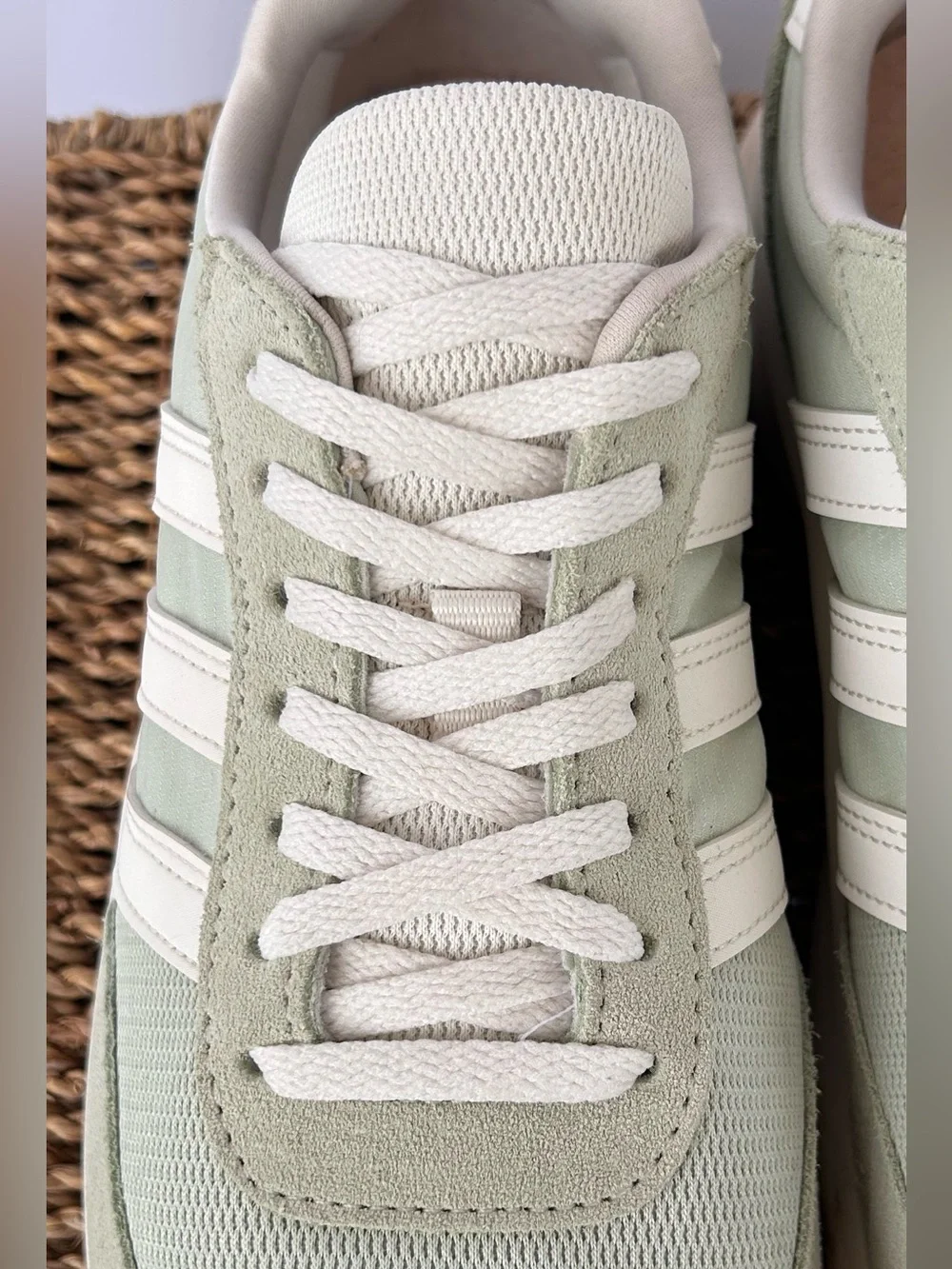 Adidas Women’s Run‎ 70 Sneakers Chunky Sole Lace Up Green/White Size 9